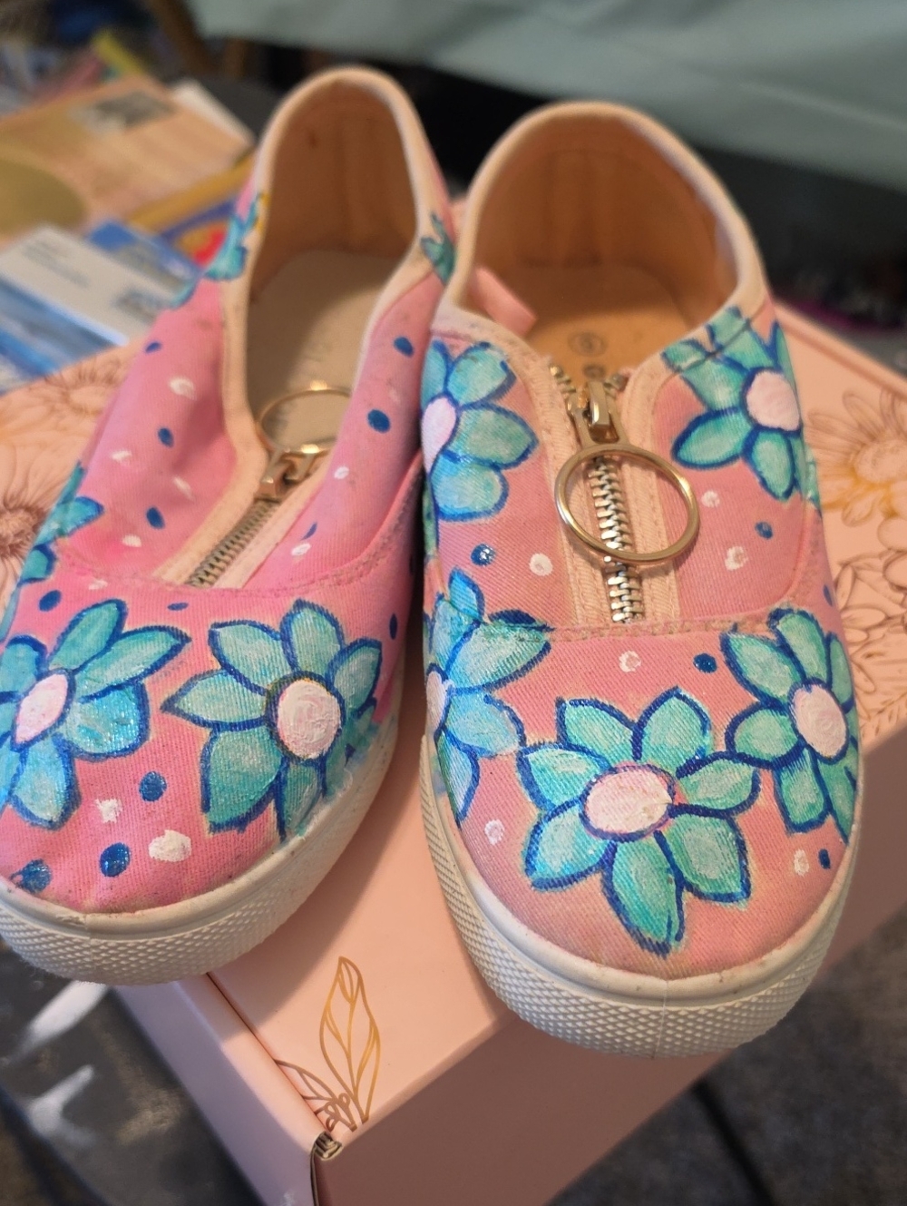Womans Pink Floral Zip Canvas Slip-On Hand Painted Size 6